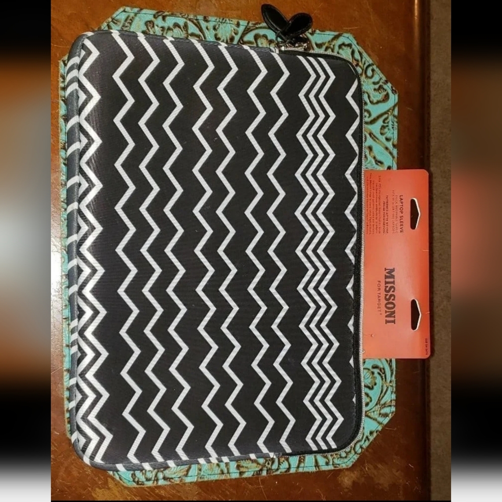 Missoni For Target Laptop Sleeve - Picture 2 of 10